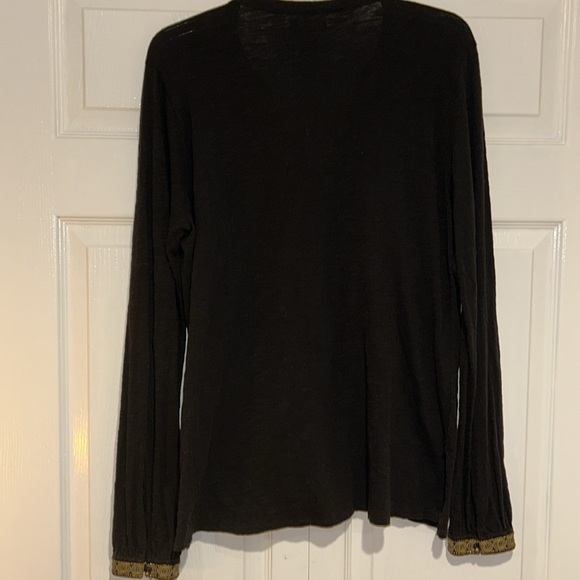 Lucky Brand V-Neck Top - Picture 9 of 11